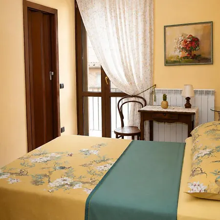 Intera Casa Con Grottino Nel Cuore Del Borgo * San Donato Val di Comino